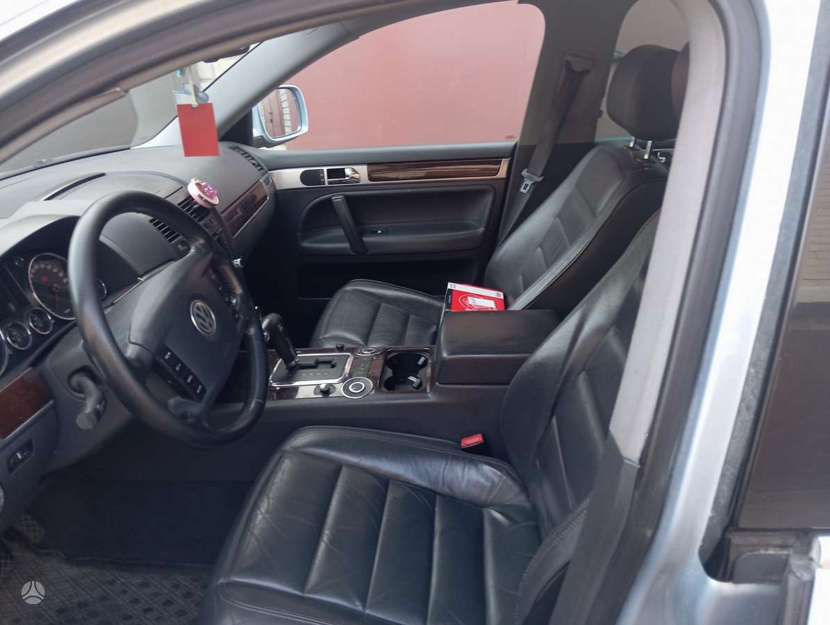 Volkswagen Touareg - 5