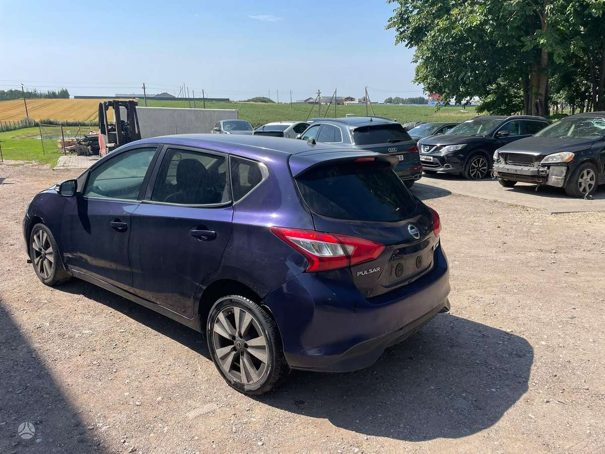 Nissan Pulsar по частям