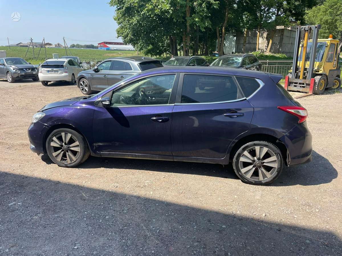 Nissan Pulsar по частям