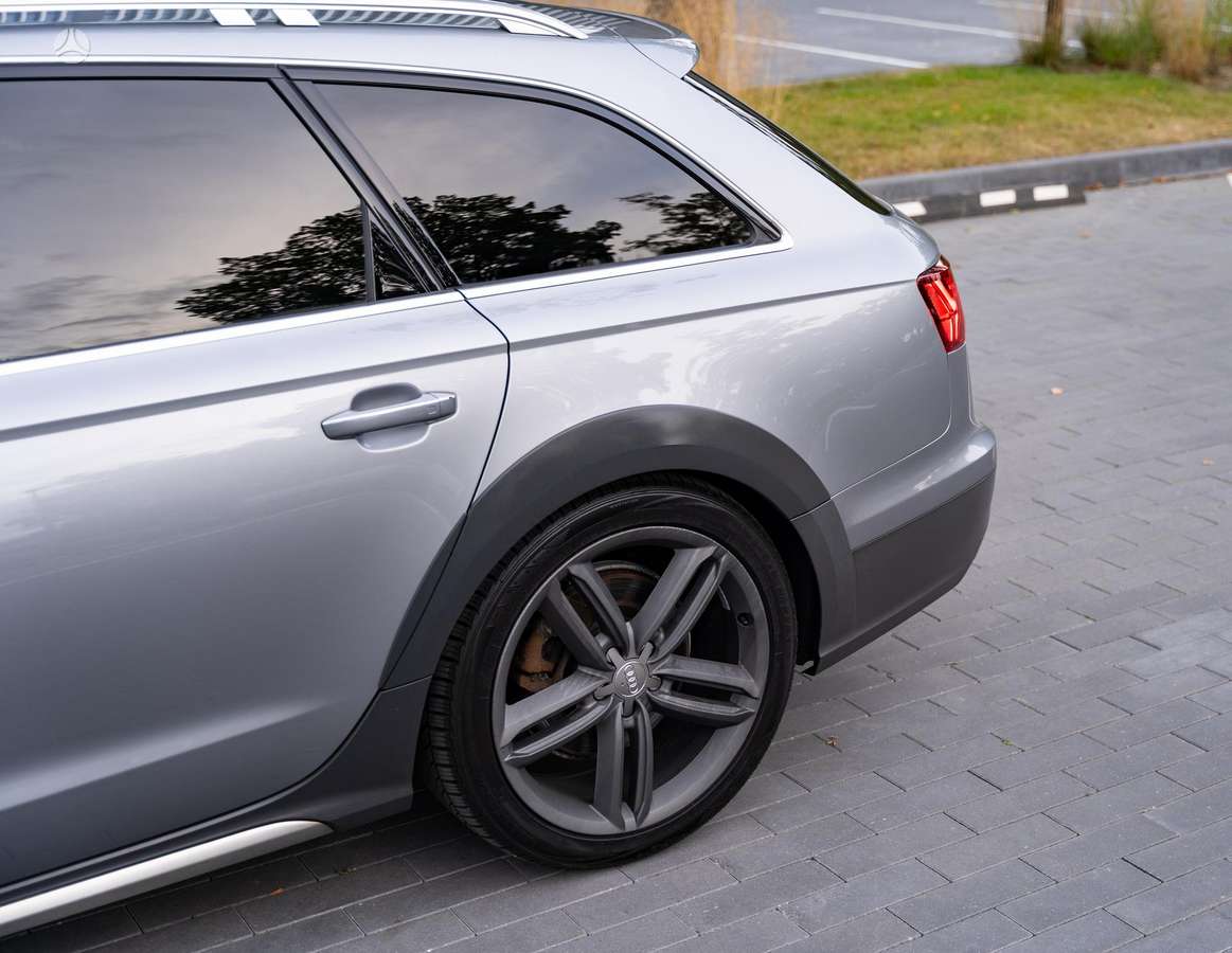 Audi A6 allroad, 3.0 l., Универсал