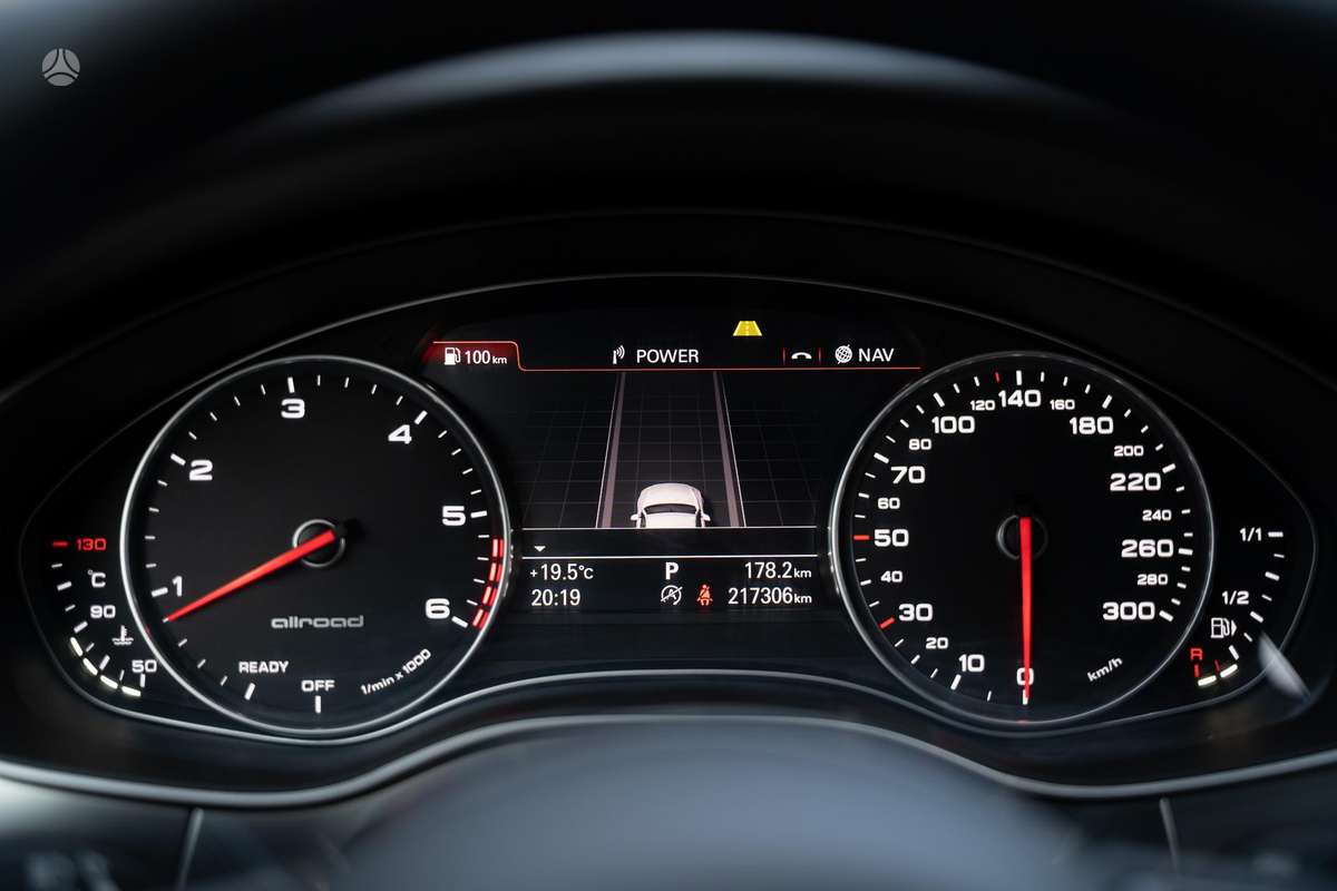 Audi A6 allroad, 3.0 l., Универсал