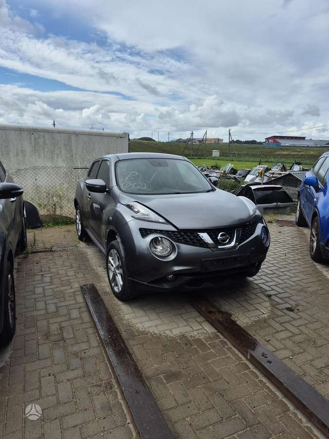 Nissan Juke for parts