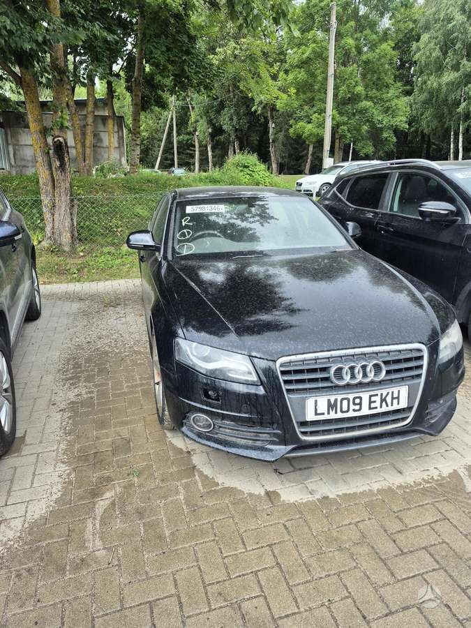 Audi A4 dalimis