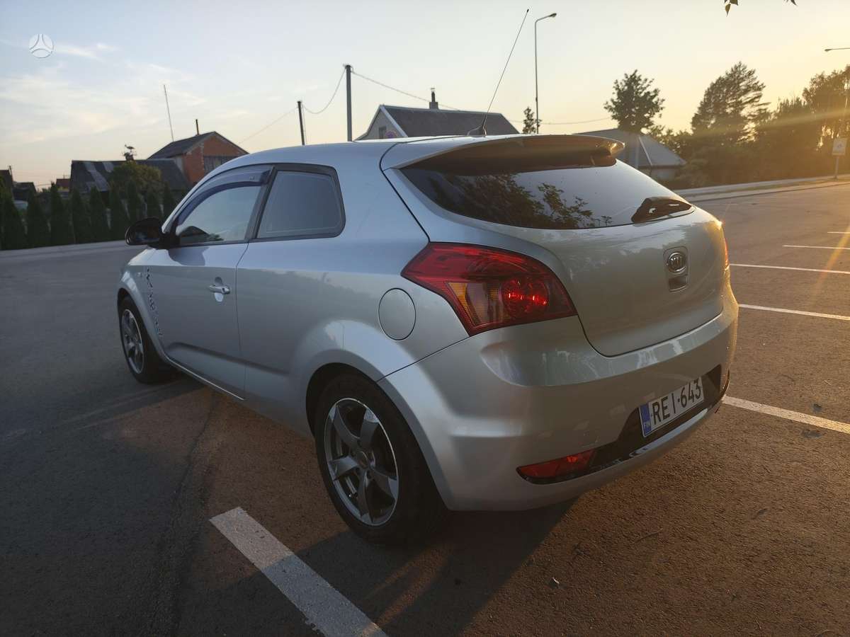 Kia Ceed, 1.6 l., Хэтчбек
