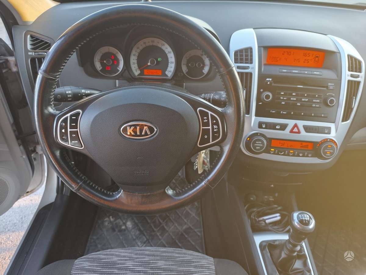 Kia Ceed, 1.6 l., Хэтчбек