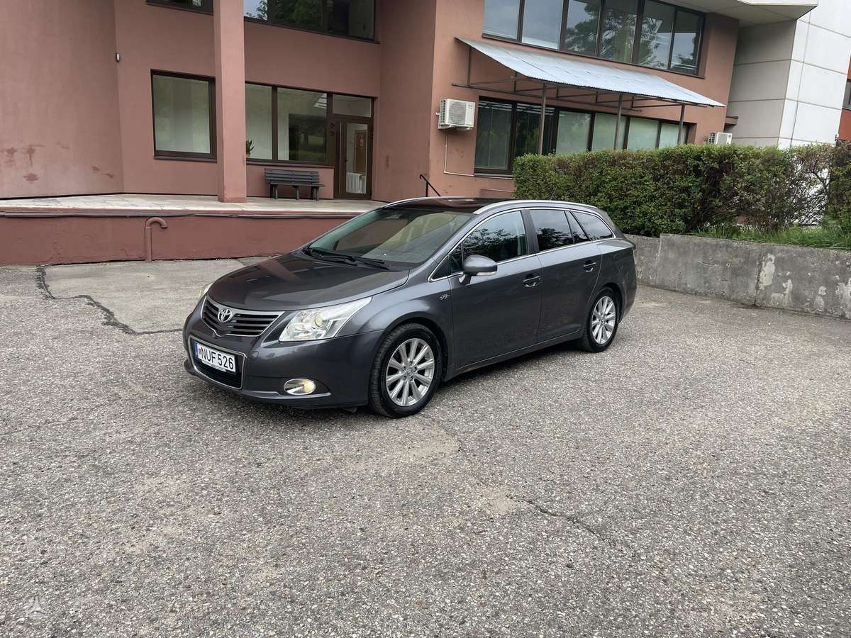 Toyota Avensis - 3