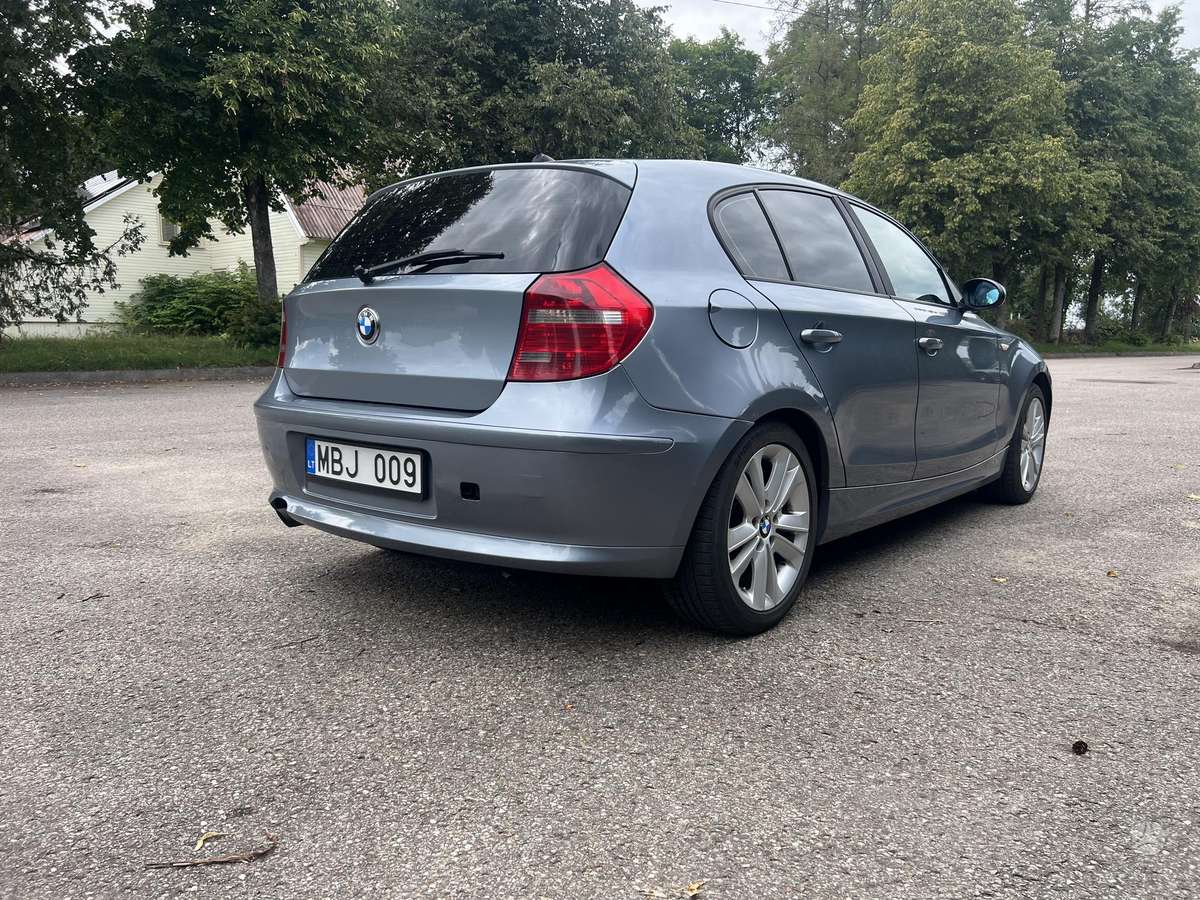 BMW 118, 2.0 l., Хэтчбек