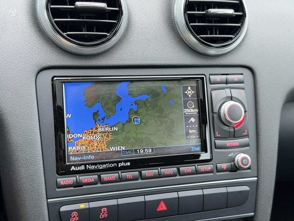 Audi A3, 2.0 l., Хэтчбек
