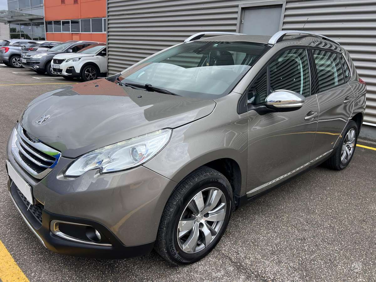 Peugeot 2008, 1.2 l., Хэтчбек