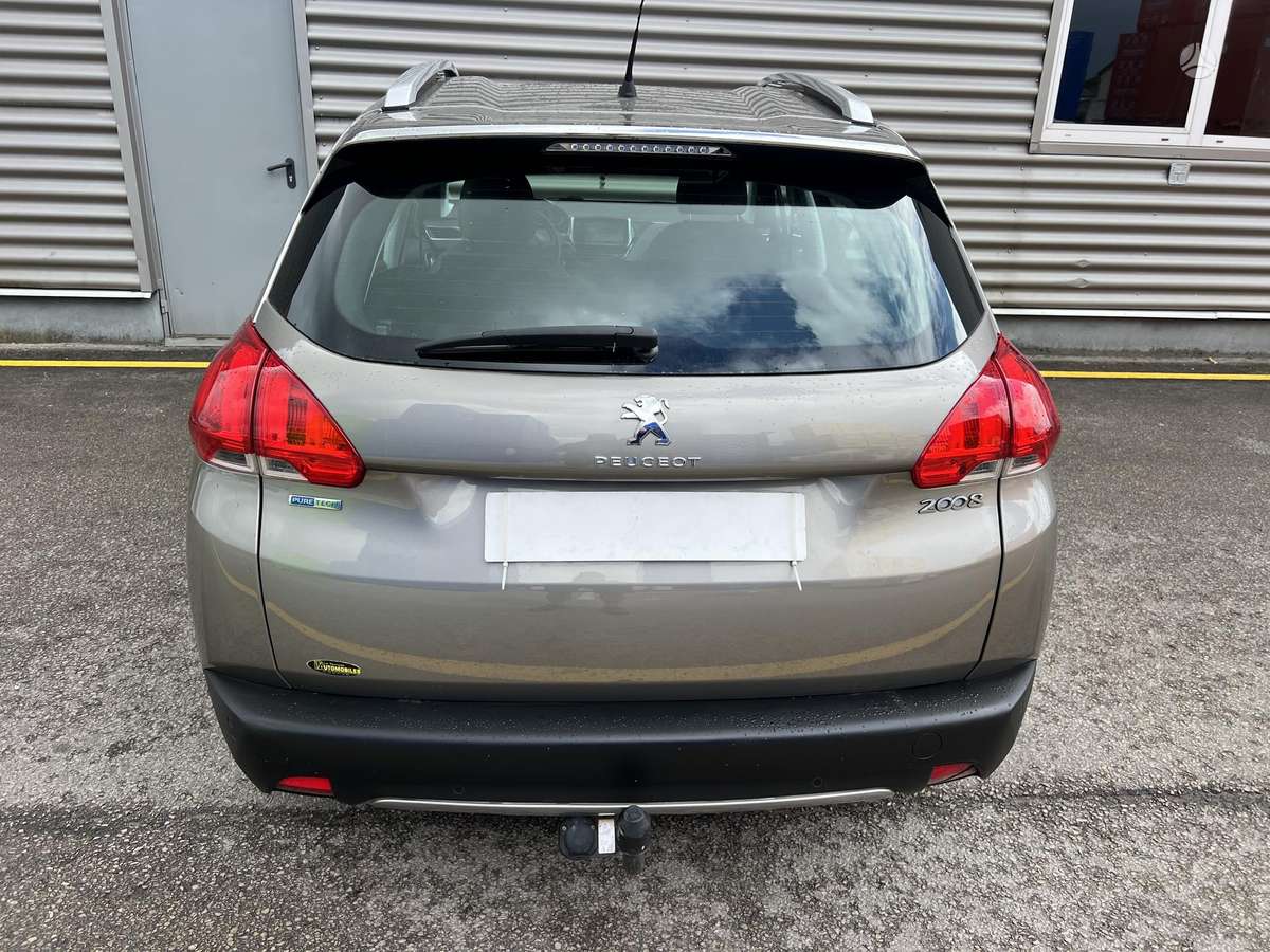 Peugeot 2008, 1.2 l., Хэтчбек
