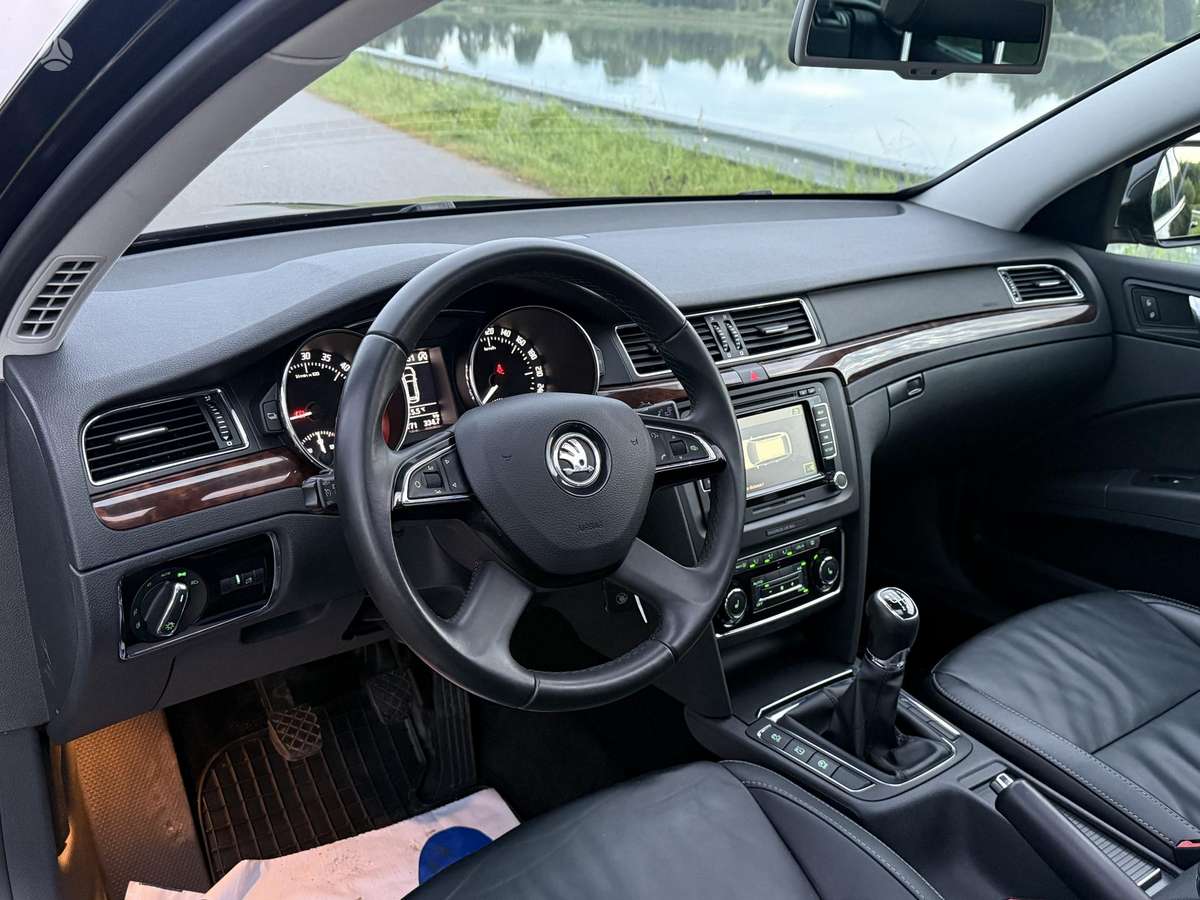 Skoda Superb, 1.6 l., Универсал