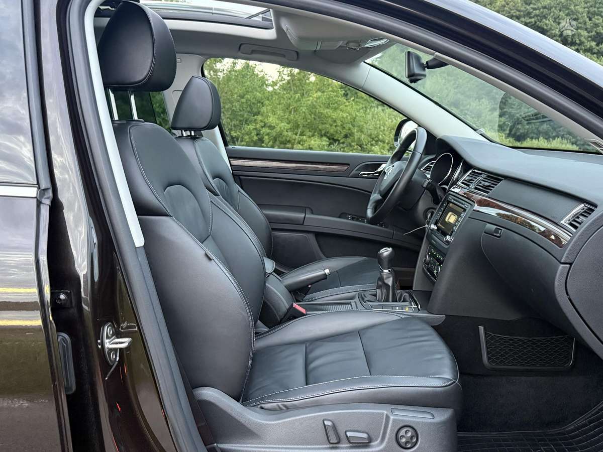 Skoda Superb, 1.6 l., Универсал