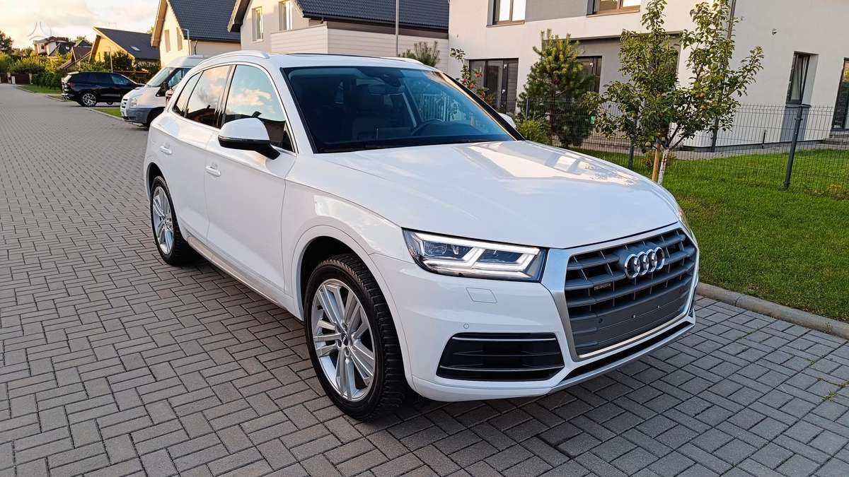 Audi Q5, 2.0 l., Внедорожник / Кроссовер