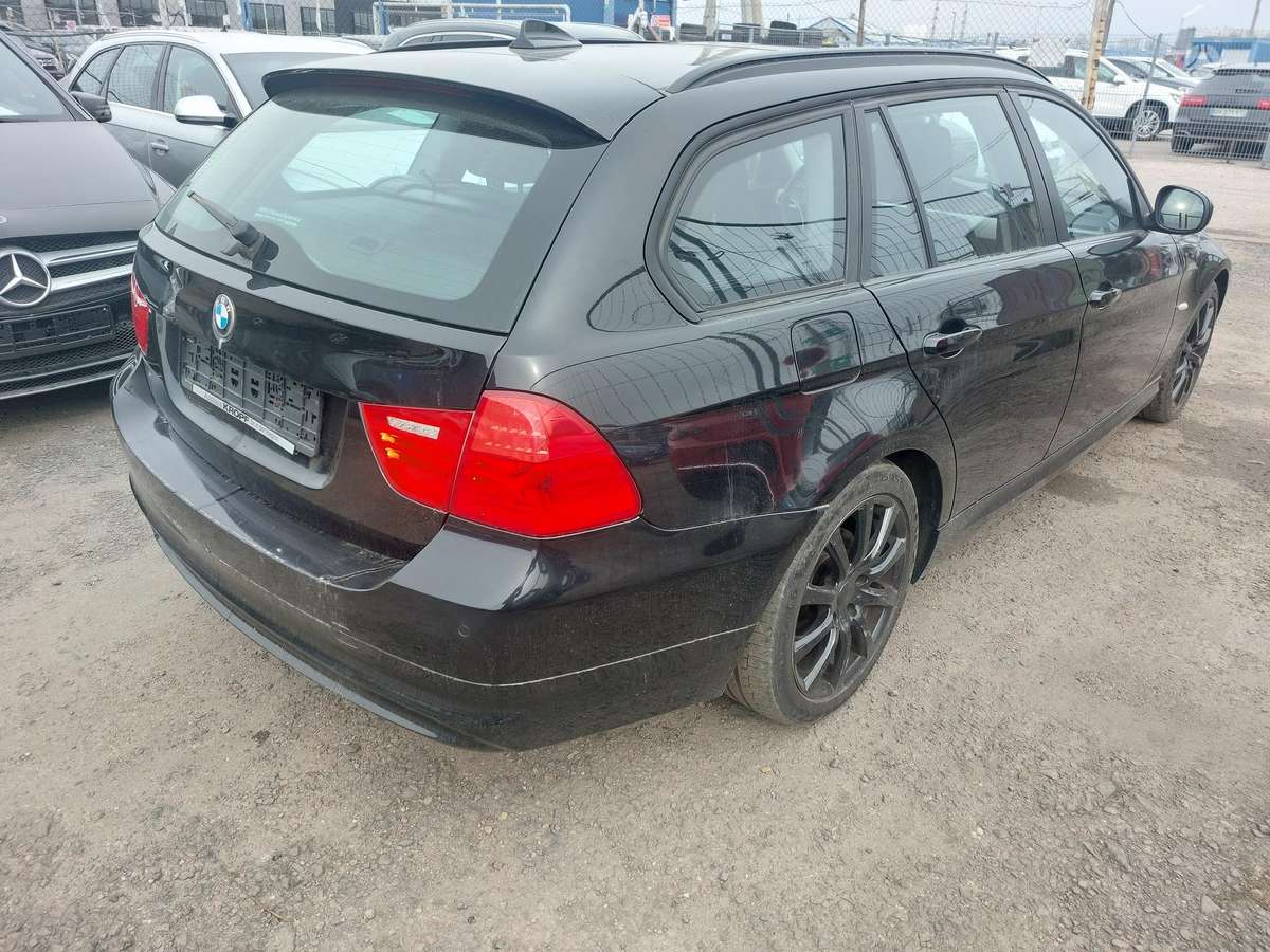 BMW 318, 2.0 l., wagon