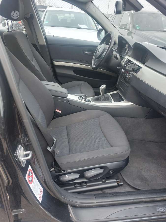 BMW 318, 2.0 l., wagon