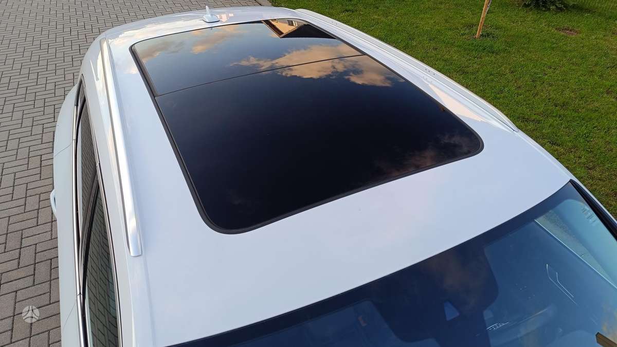 Audi Q5, 2.0 l., off-road / crossover