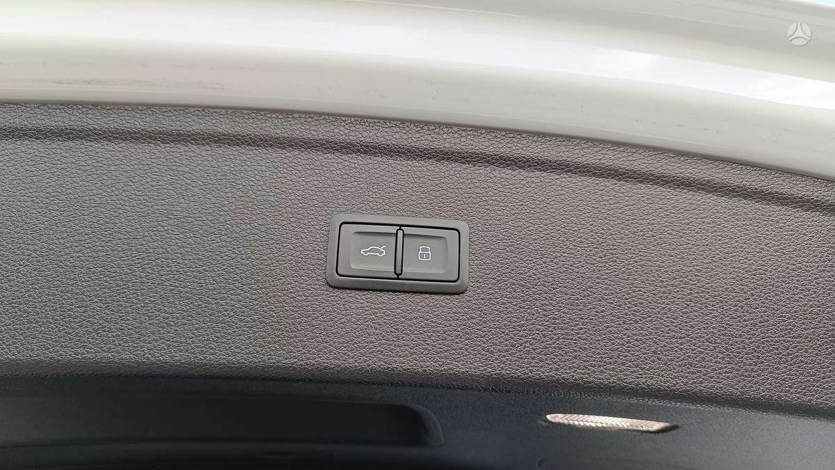 Audi Q5, 2.0 l., Внедорожник / Кроссовер