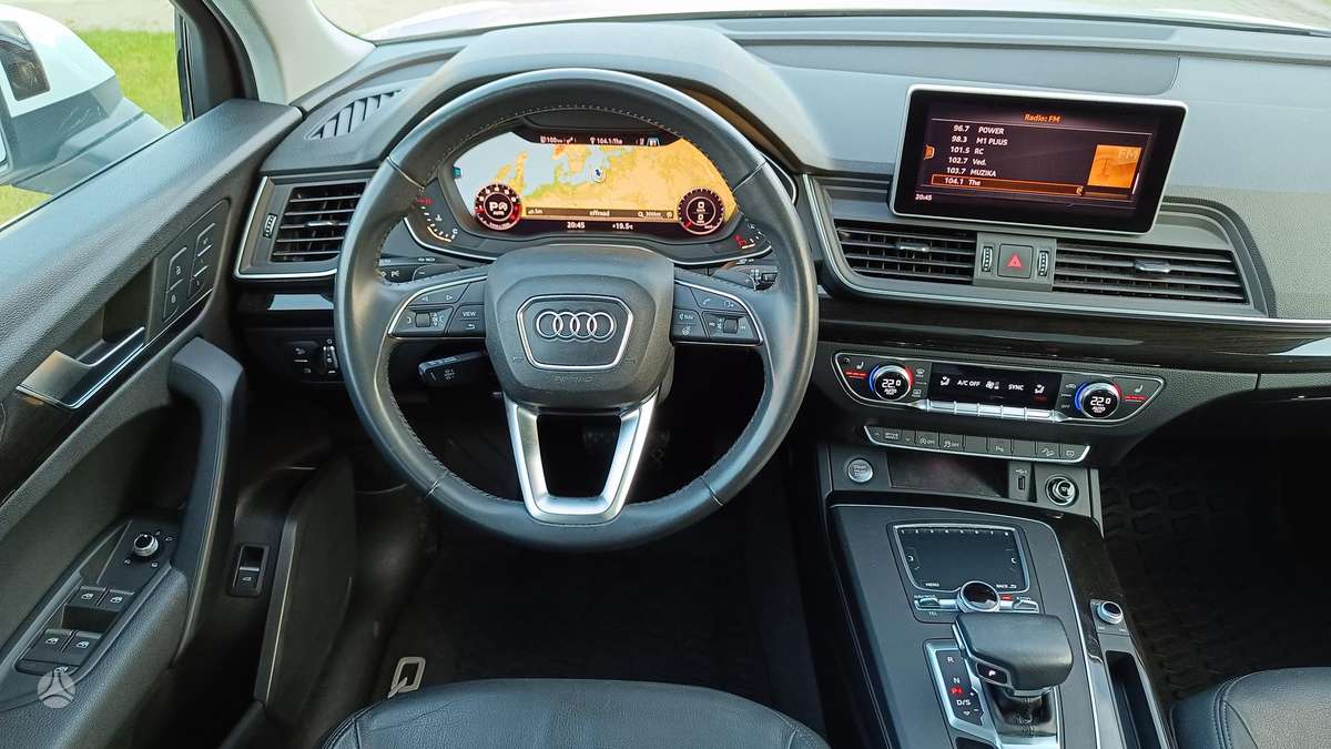 Audi Q5, 2.0 l., Внедорожник / Кроссовер
