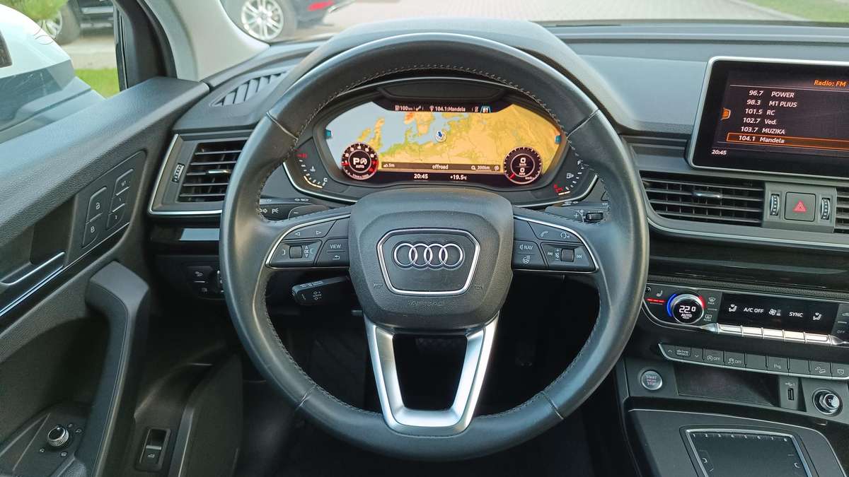 Audi Q5, 2.0 l., Внедорожник / Кроссовер