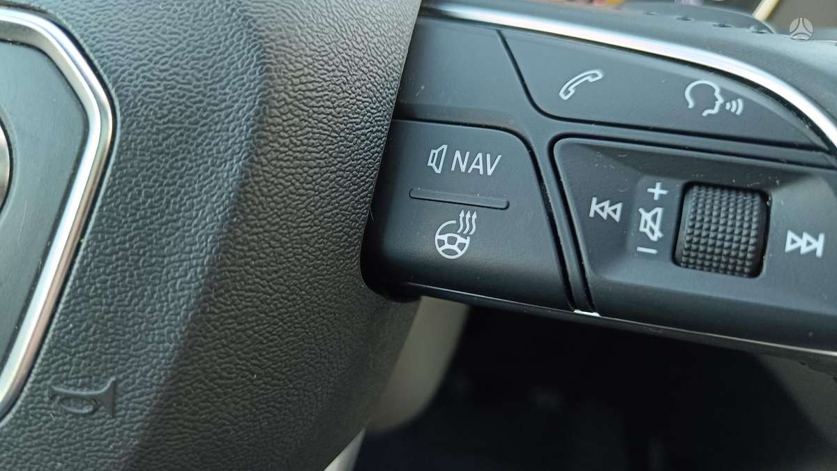 Audi Q5, 2.0 l., Внедорожник / Кроссовер