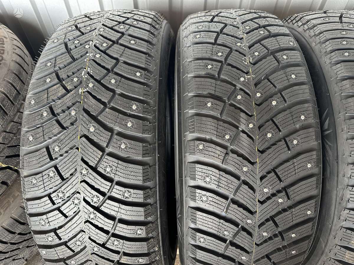 Nexen, зимние 255/60 R18
