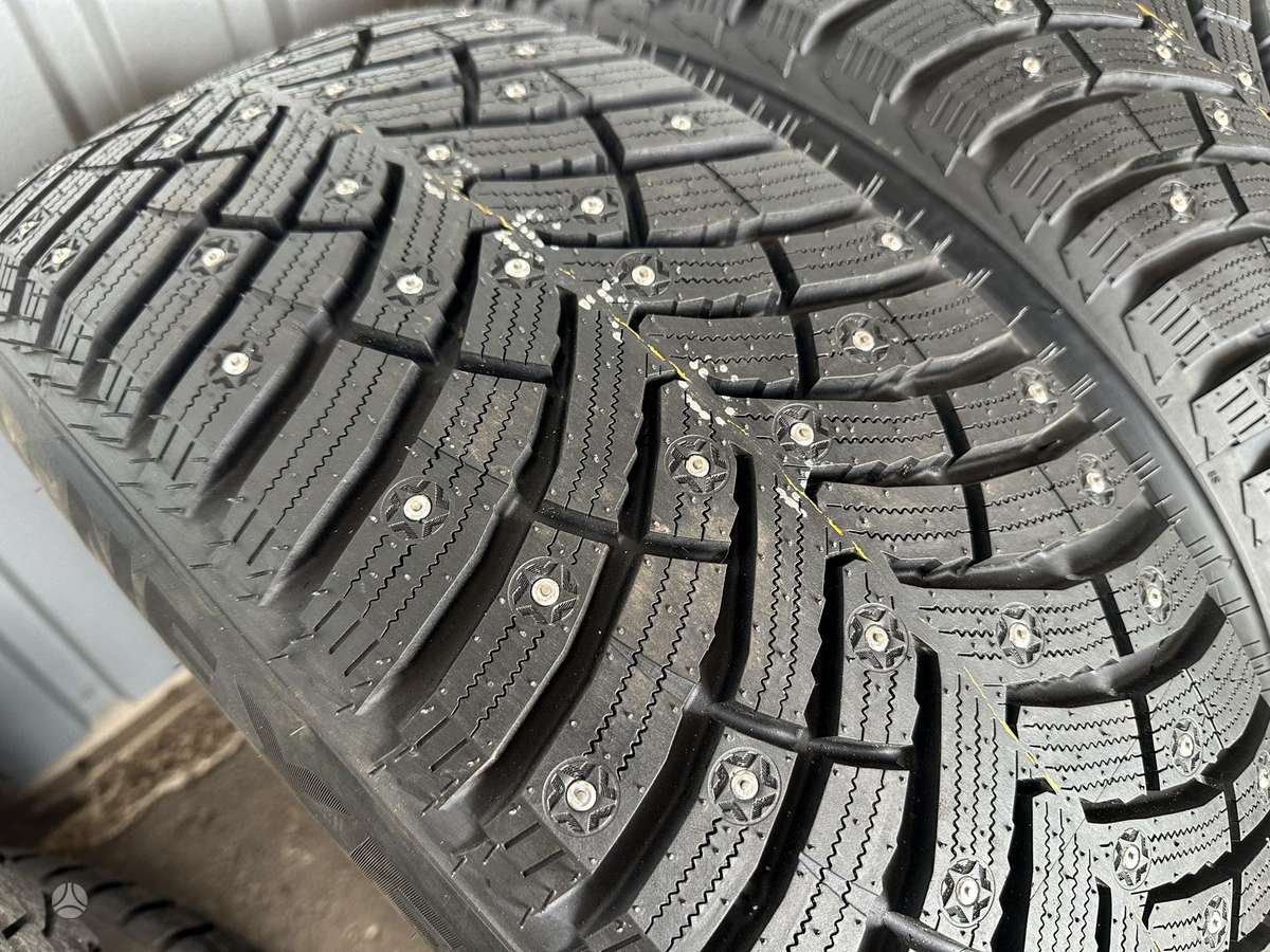 Nexen, зимние 255/60 R18