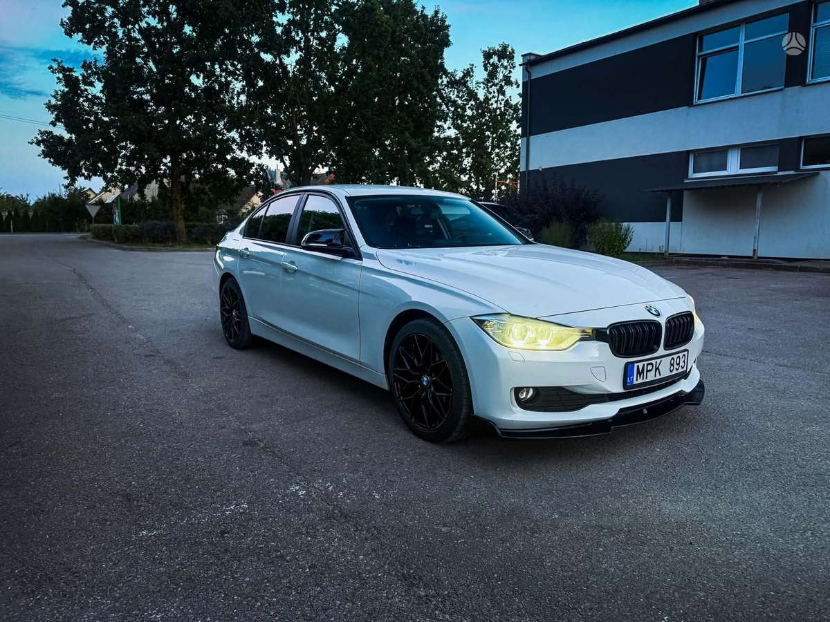 BMW 318, 2.0 l., Седан