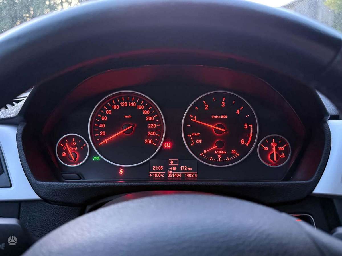BMW 318, 2.0 l., Седан