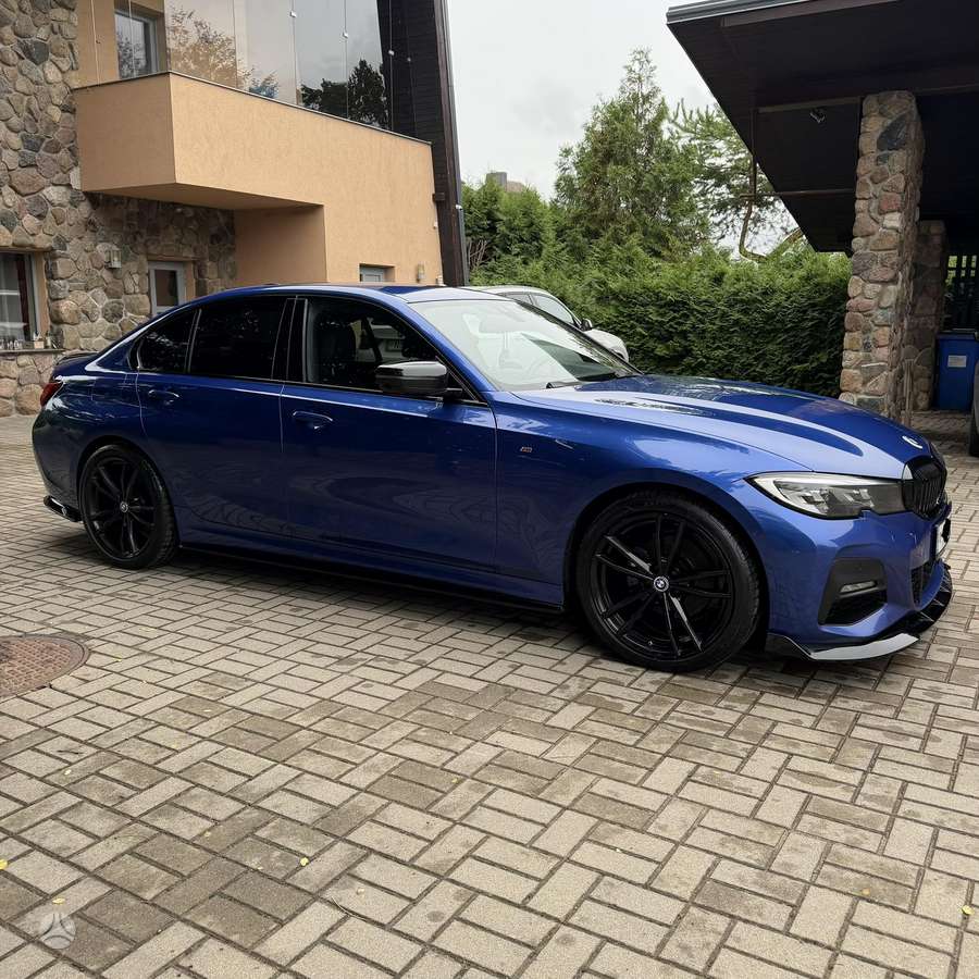 BMW 320, 2.0 l., Седан