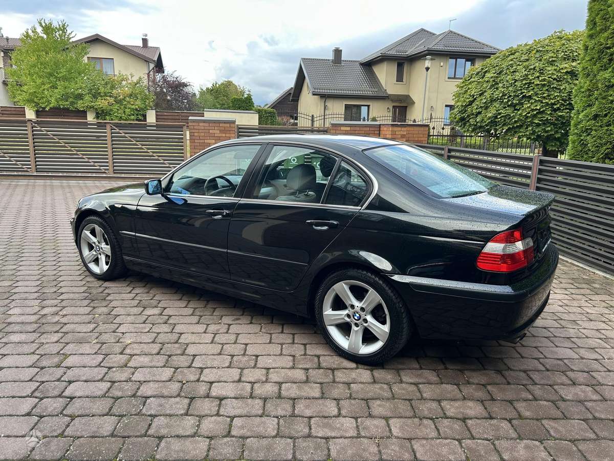 BMW 323, 2.2 l., Седан