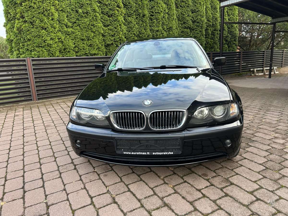 BMW 323, 2.2 l., Седан