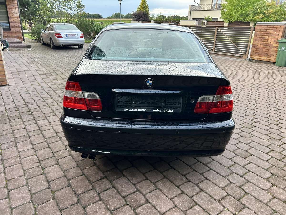 BMW 323, 2.2 l., Седан