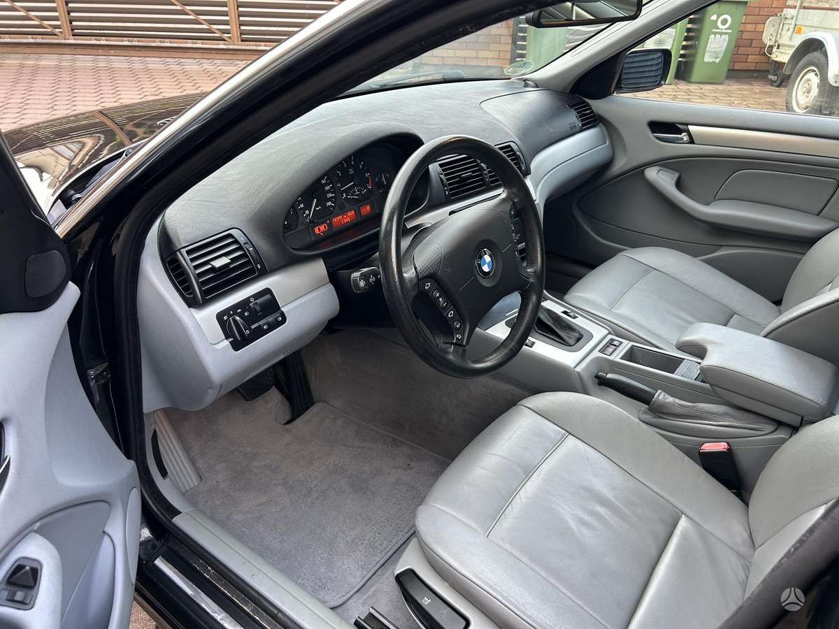 BMW 323, 2.2 l., Седан