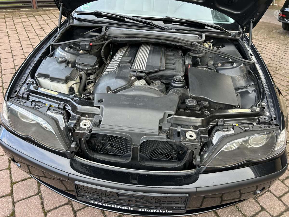 BMW 323, 2.2 l., Седан