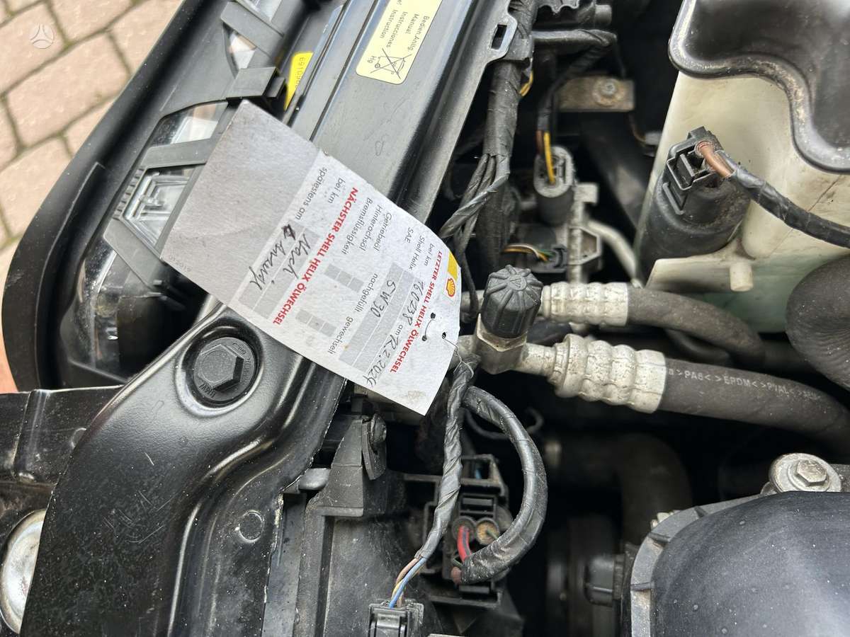 BMW 323, 2.2 l., Седан