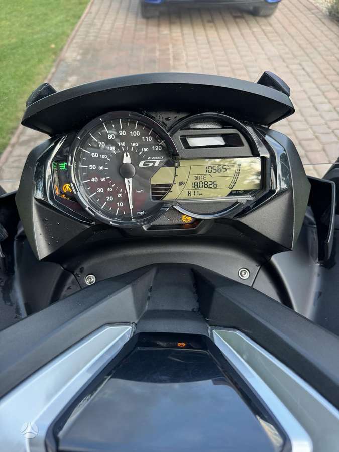 BMW C 650 GT 650cc, scooters / mopeds