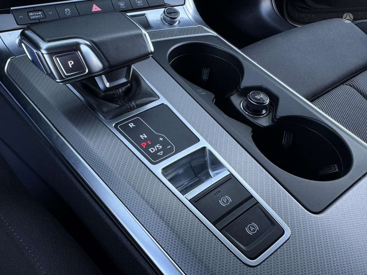 Audi A6, 2.0 l., universalas