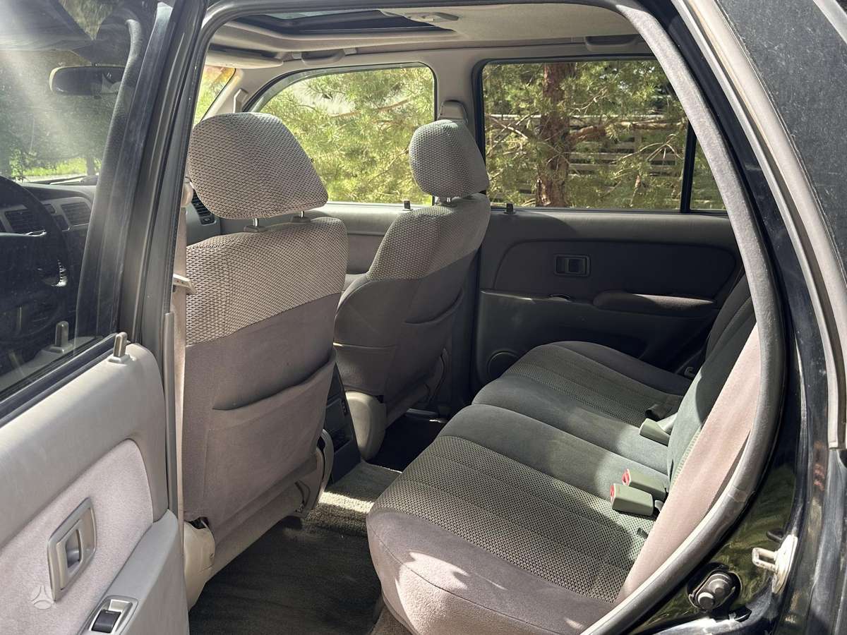 Toyota 4Runner, 3.4 l., off-road / crossover