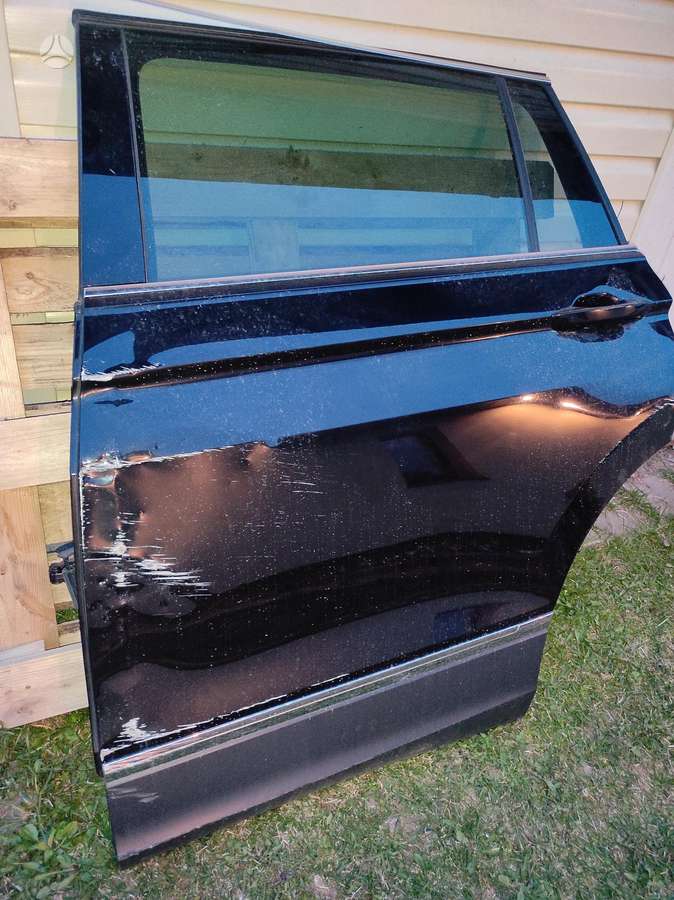 Volkswagen Tiguan Allspace stogas