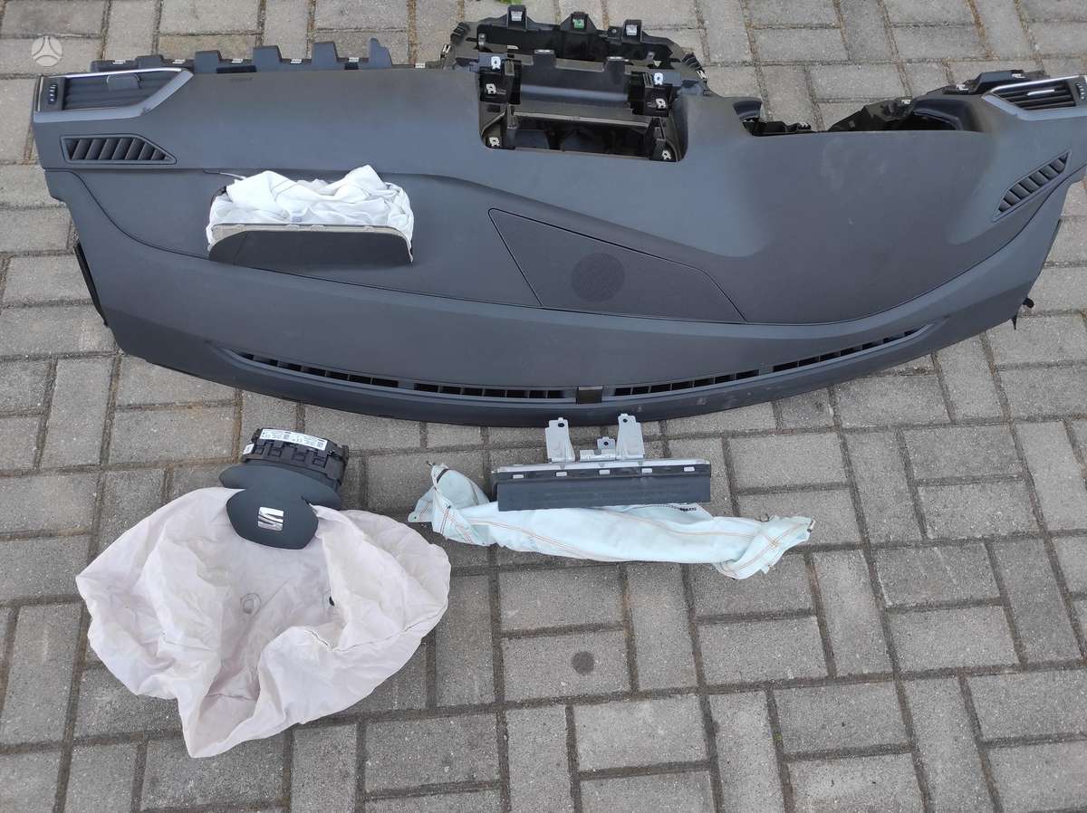 Volkswagen Tiguan Allspace stogas
