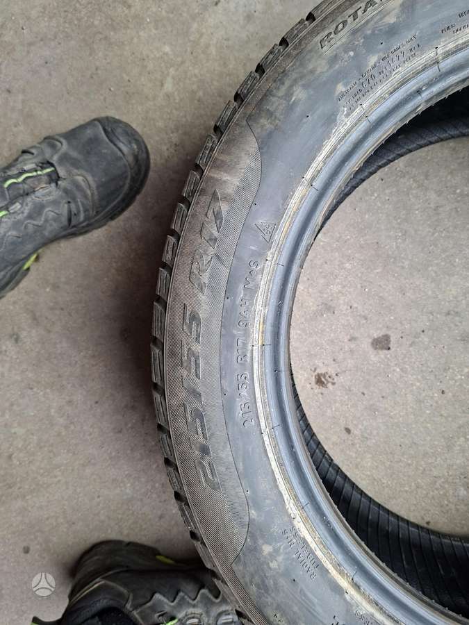 Pirelli, зимние 215/55 R17