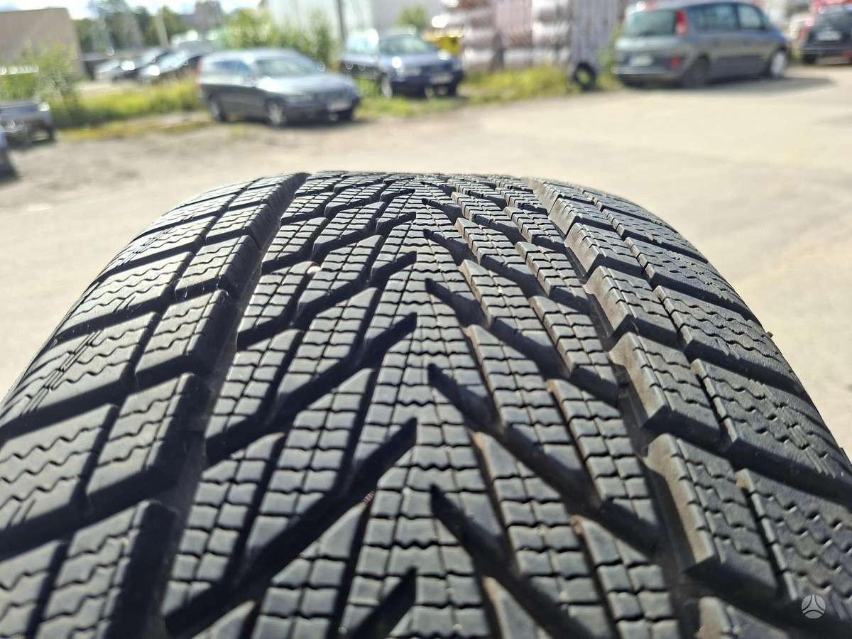 Goodyear ULTRA GRIP PERFORMANCE 3, winter 225/45 R17