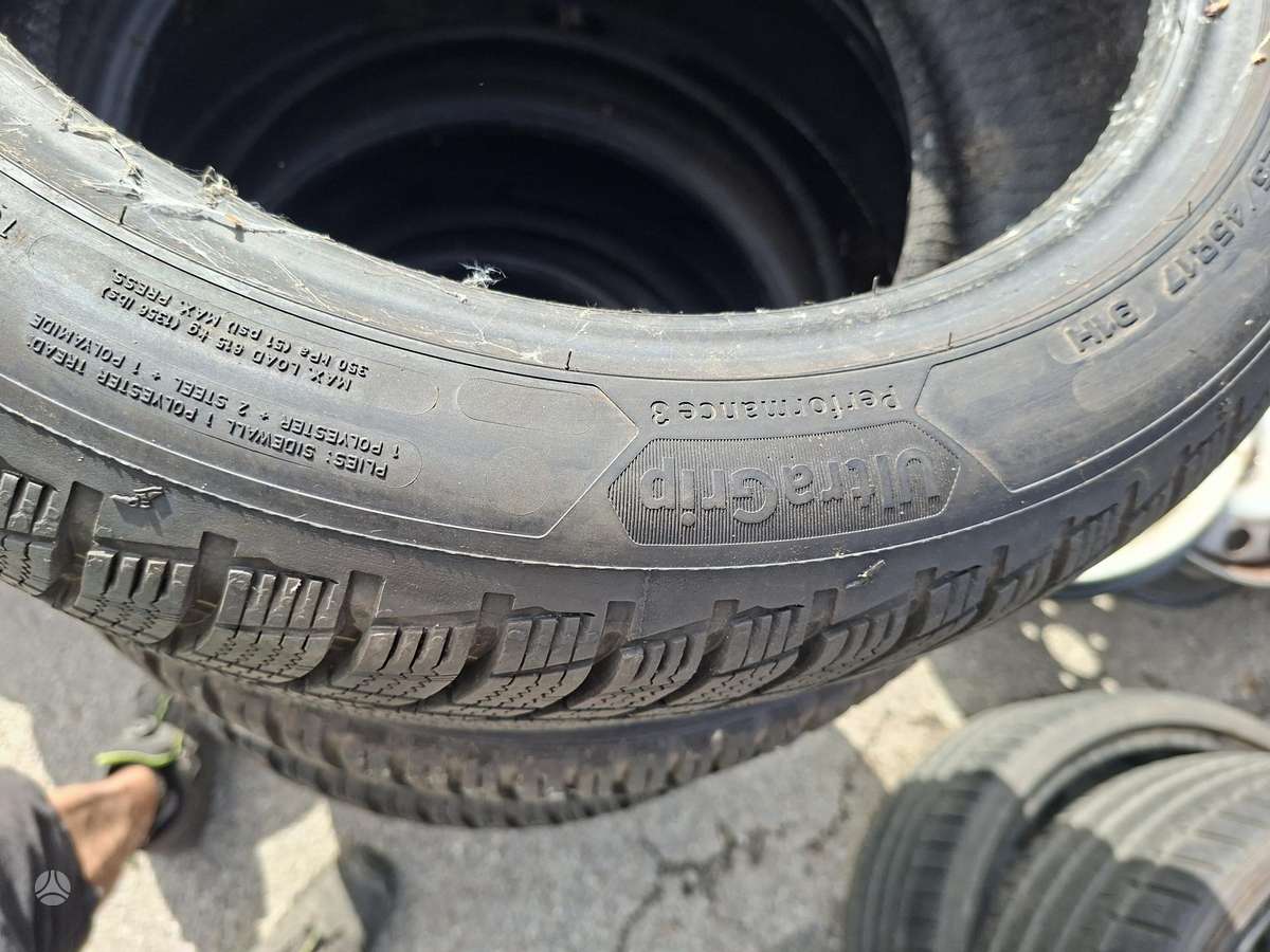 Goodyear ULTRA GRIP PERFORMANCE 3, winter 225/45 R17