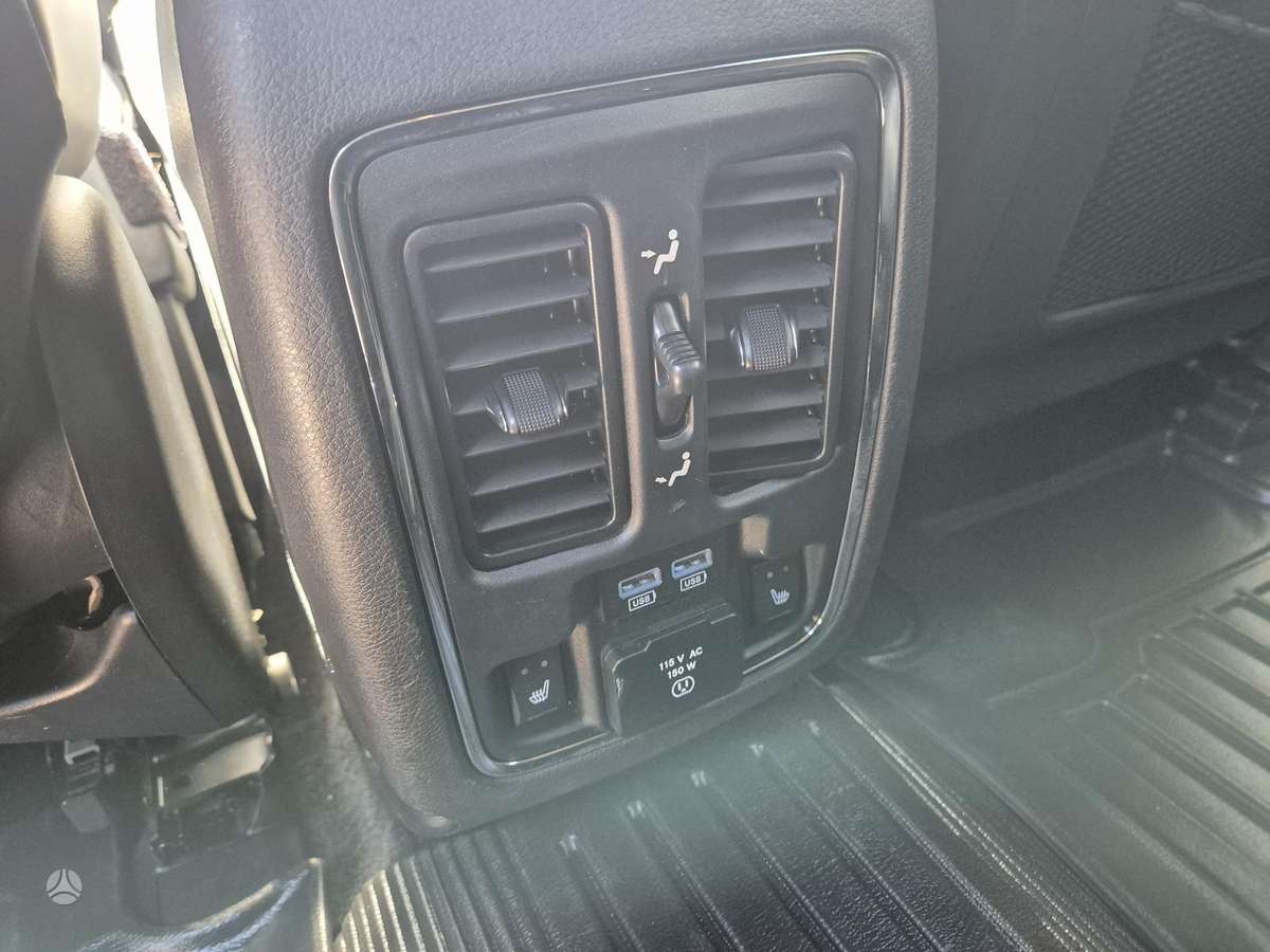 Dodge Durango, 3.6 l., off-road / crossover