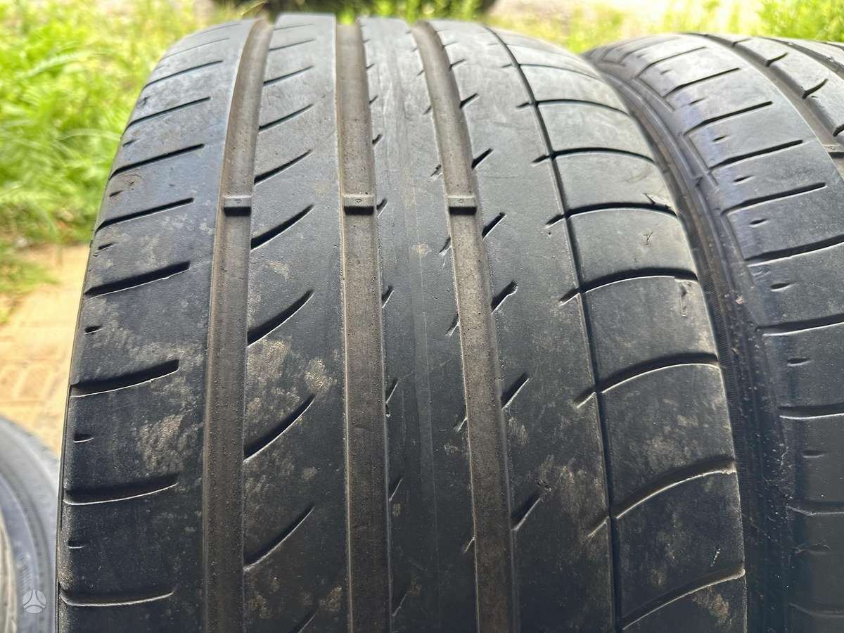 Dunlop, летние 275/40 R20