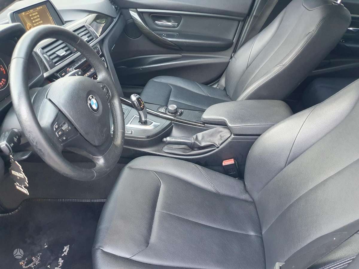 BMW 320, 2.0 l., Седан