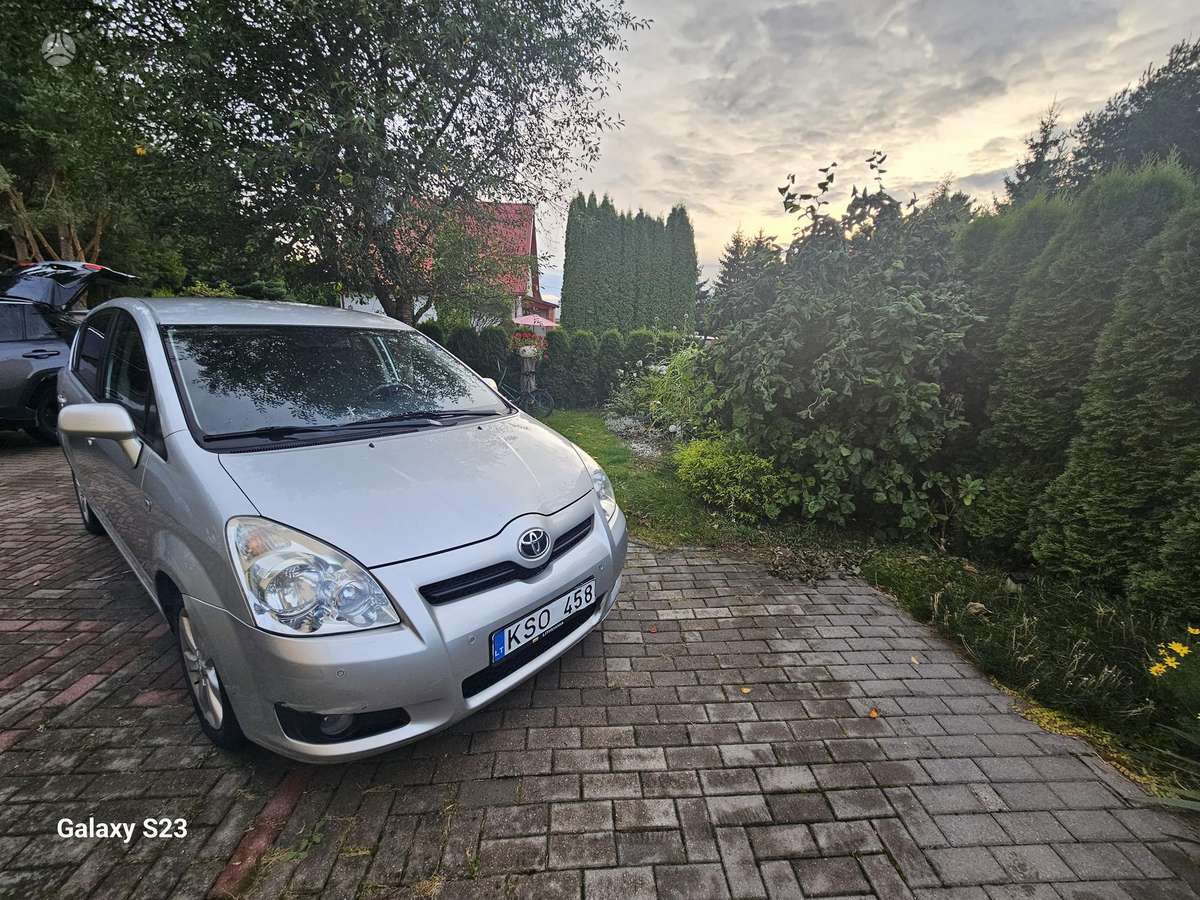 Toyota Corolla Verso - 7