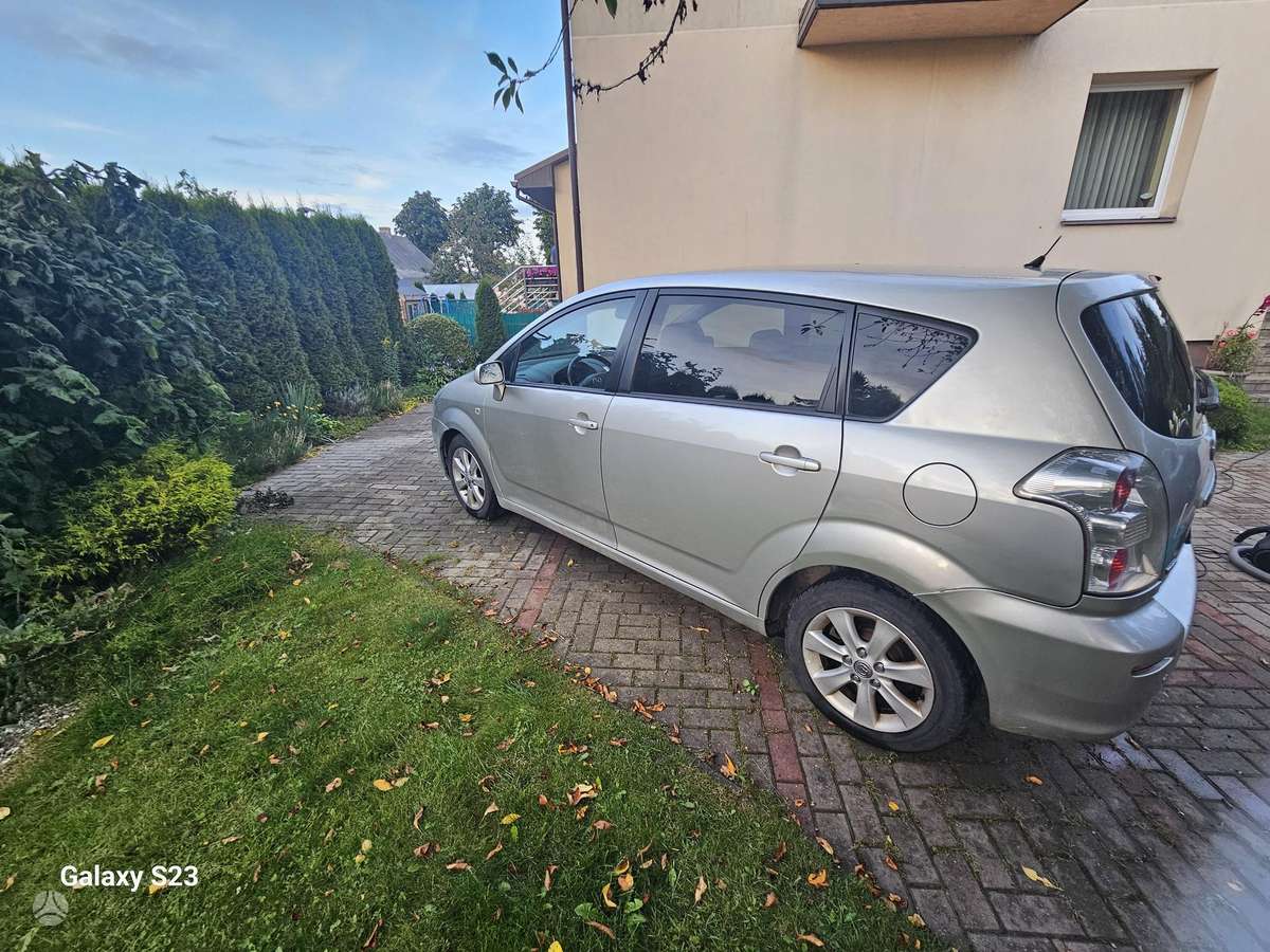 Toyota Corolla Verso - 9