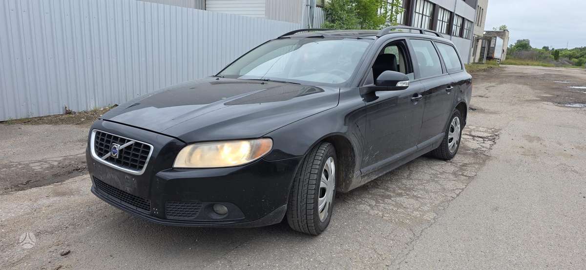 Volvo V70 variklio detalės