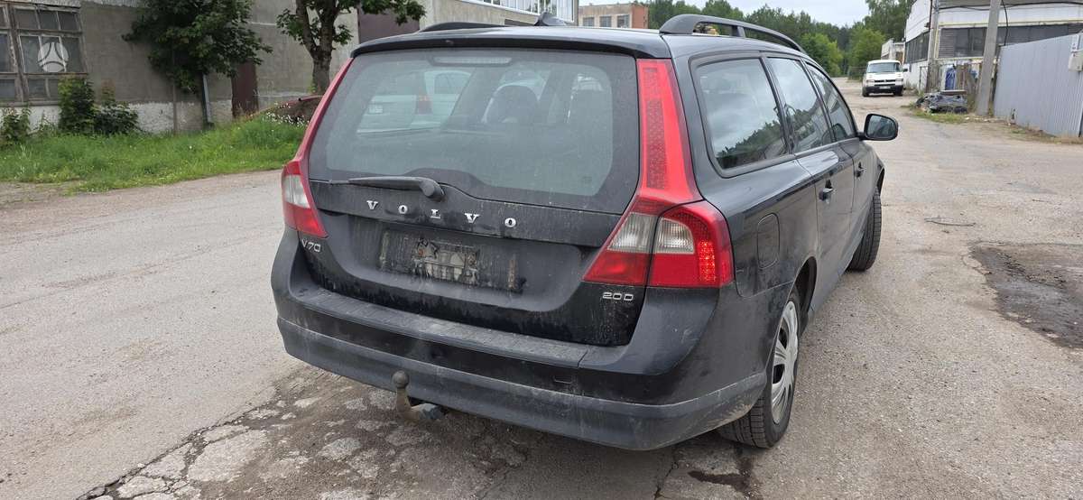 Volvo V70 variklio detalės